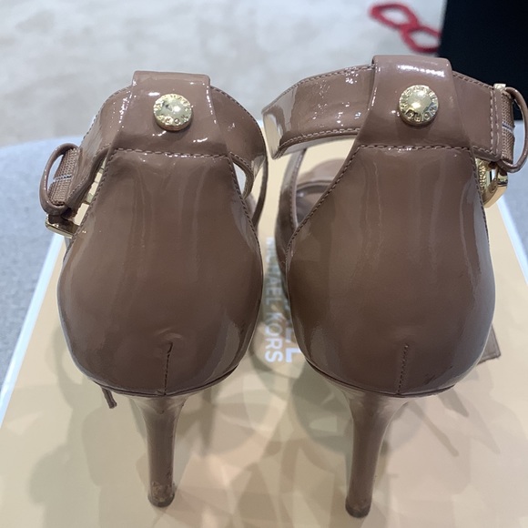 Platform Heels - Picture 4 of 14